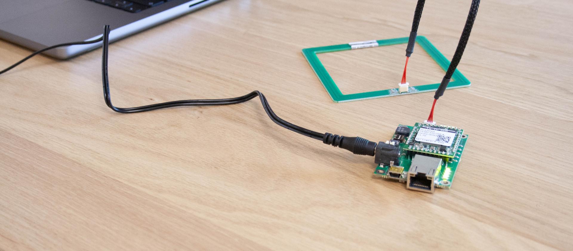 TwistyWriter-IP RDR NFC